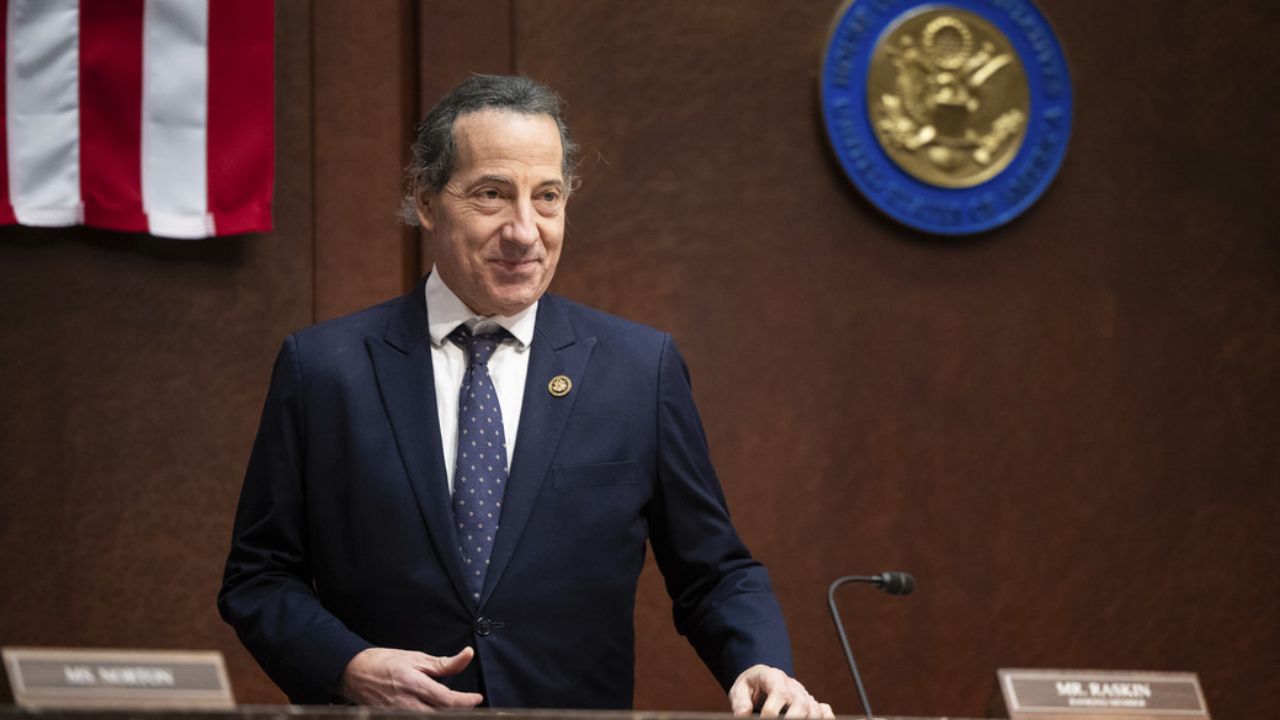 Top Democrat Jamie Raskin Calls for Transparency in Trump-Vance Transition’s Background Check Process
