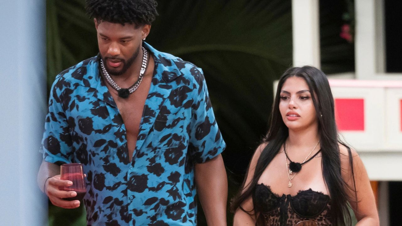 Who Is Huda Mustafa Dating